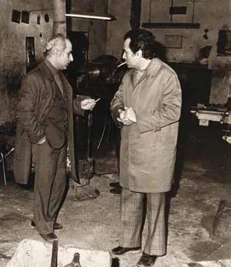 Ahmet Özer (links) und Ali Şükrü Koçan (rechts) in ihrer eigenen Werkstatt